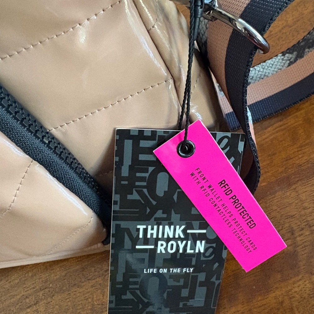 NWT Think Royln Quilted Women's Bag With Pouch - Picture 11 of 15